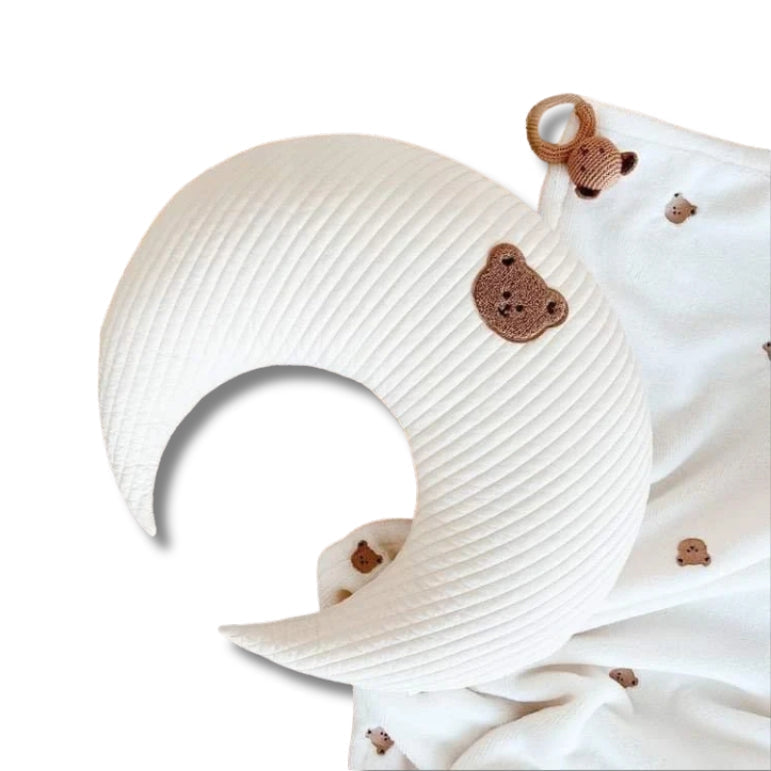 coussin allaitement en forme de croissant de lune avec motif ours