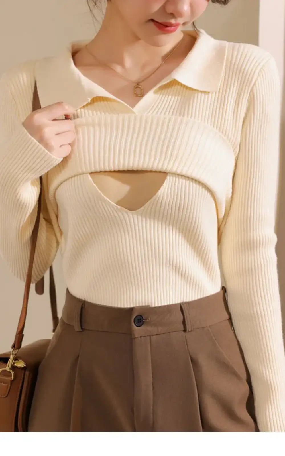 Sous-pull allaitement beige à col polo